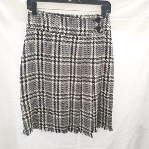 Isaac Mizrahi Sz 2 (XS) Black White Plaid Wrap Skirt Wool Blend Fringe Hem #1027